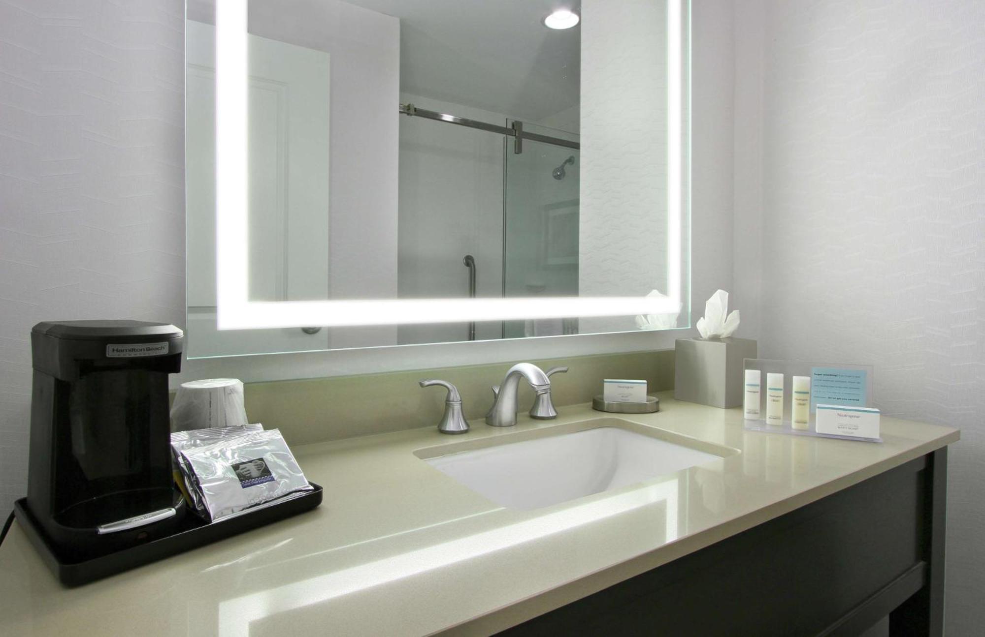 Hampton Inn & Suites Columbus/University Area Kültér fotó