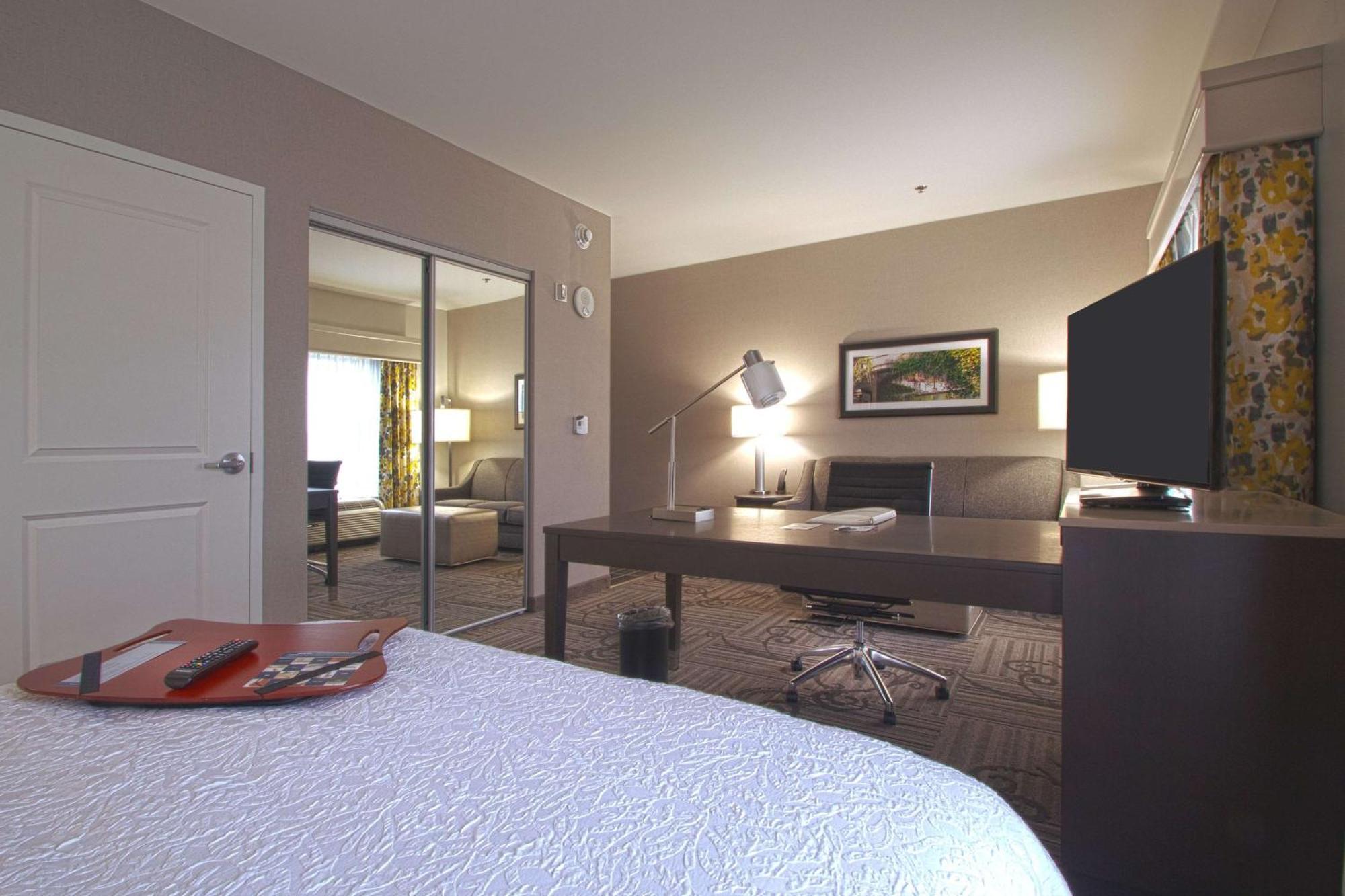 Hampton Inn & Suites Columbus/University Area Kültér fotó