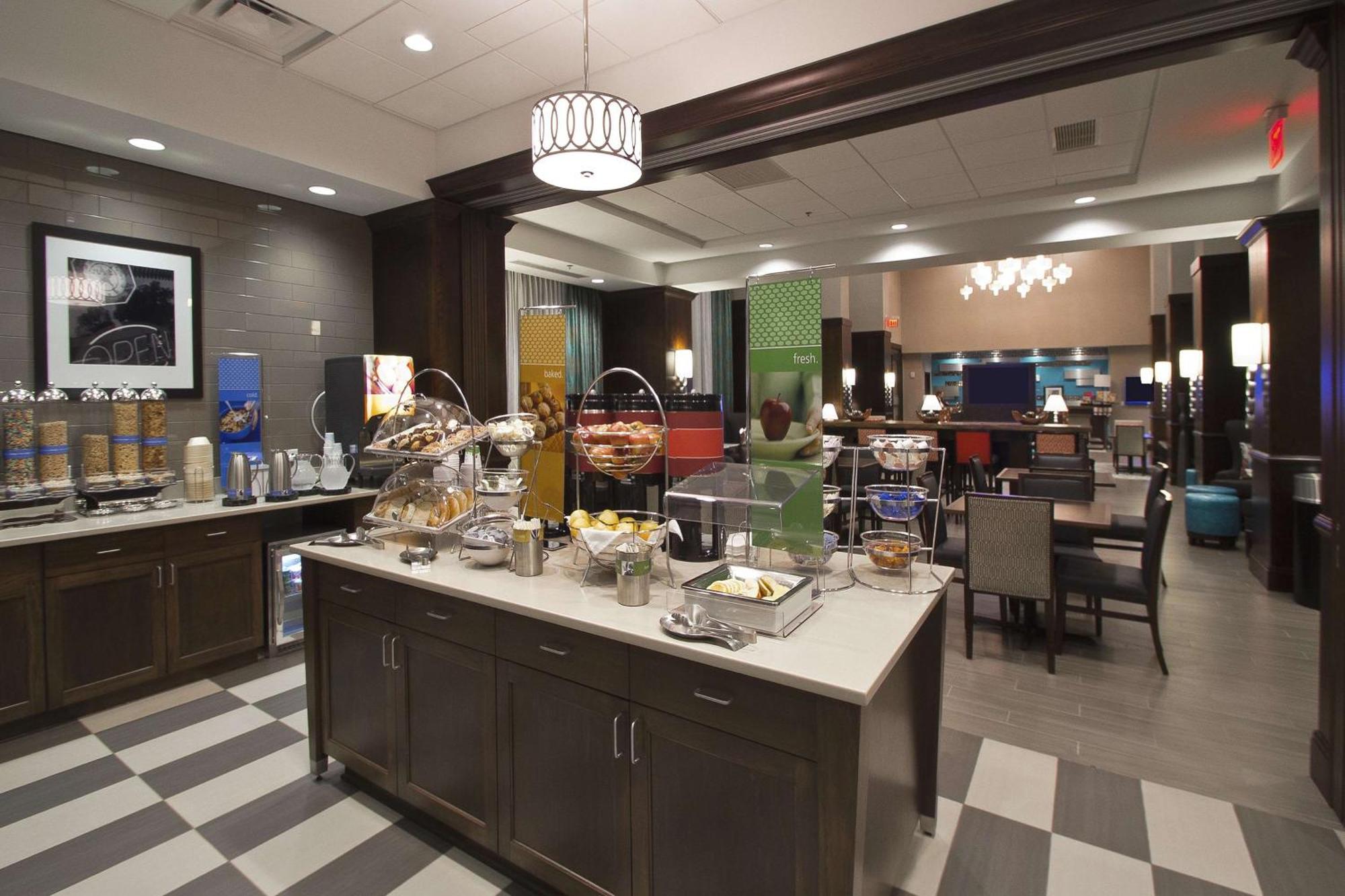 Hampton Inn & Suites Columbus/University Area Kültér fotó