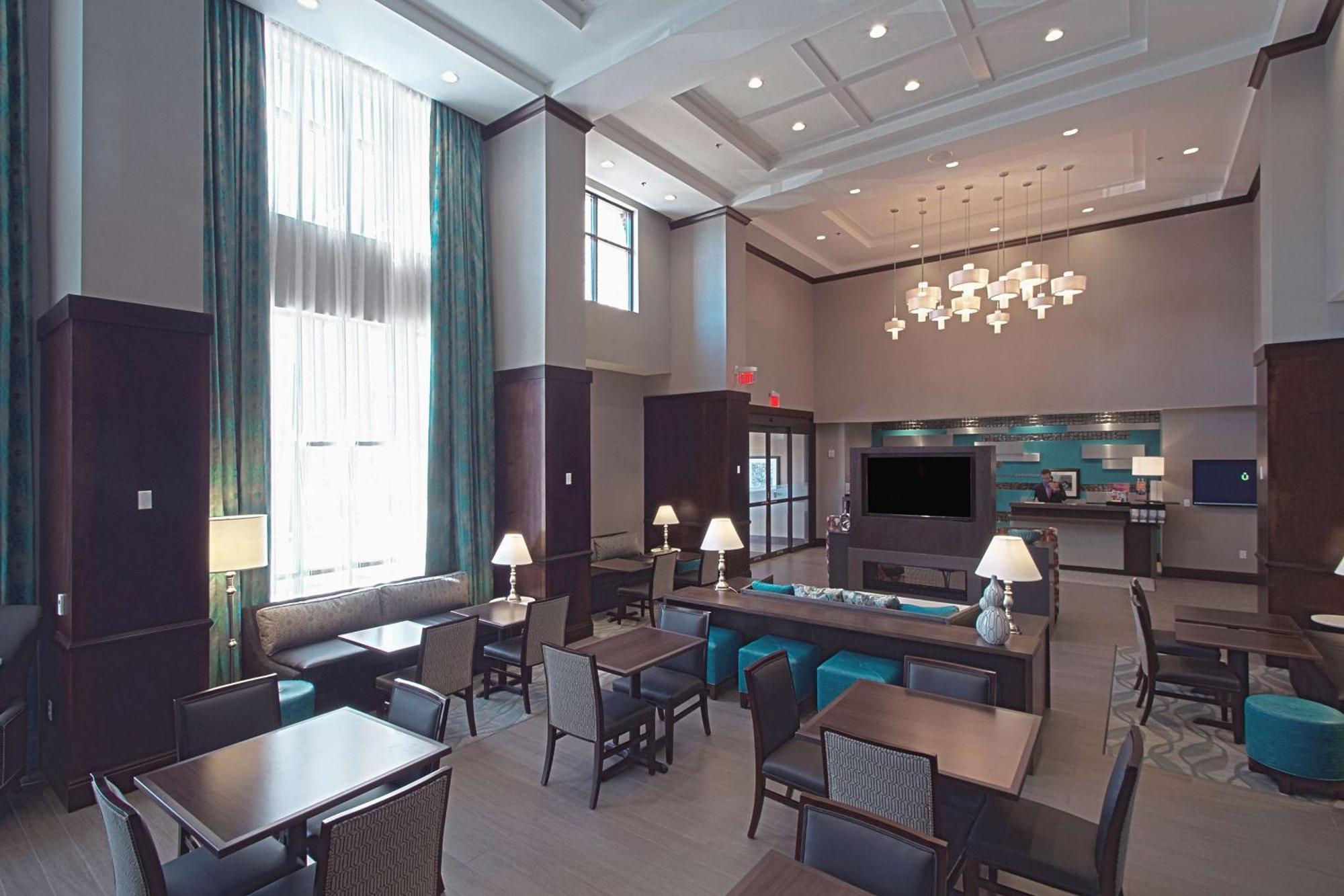 Hampton Inn & Suites Columbus/University Area Kültér fotó